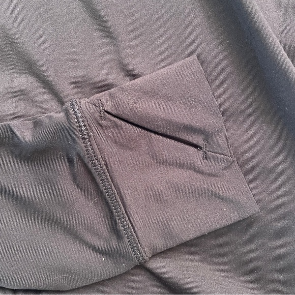 Warm Essentials Cuddl Duds Women's Smooth Stretch Thermal Scoop Neck Small Black - Picture 4 of 5